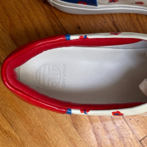Tory Burch Red and Blue Patent Print Perforated Lace-Up Golf Sneaker - Picture 3 of 7